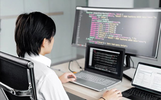 黔东南 api php源码,下载的php源码怎么运行呢？